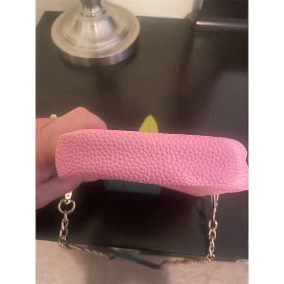 Cowgirl Trendy Pink Pineapple Crossbody Bag Gold Chain Strap - Picture 6 of 6